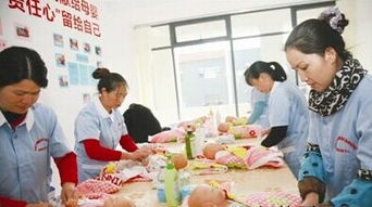 月嫂原来这么火了 月薪2万3女白领转行做月嫂啦