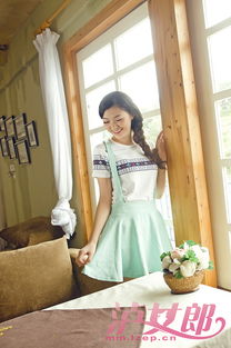 泸女郎何晓月 90后不走寻常路，泸州月嫂新典范